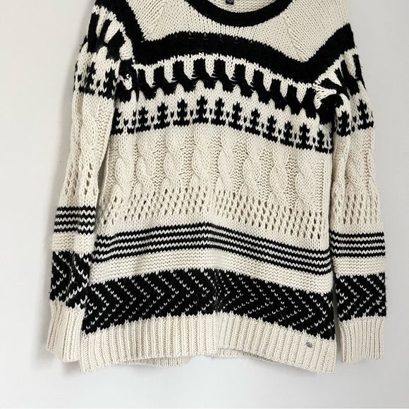 American Eagle Wool Cable Knit Fair Isle Knit Sweater Black White Size Medium - Picture 6 of 9